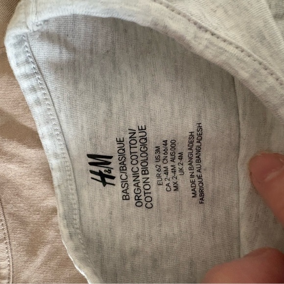 EUC lot / bundle of 3 h&m baby long sleeve flowy 3m blouse - Picture 3 of 7